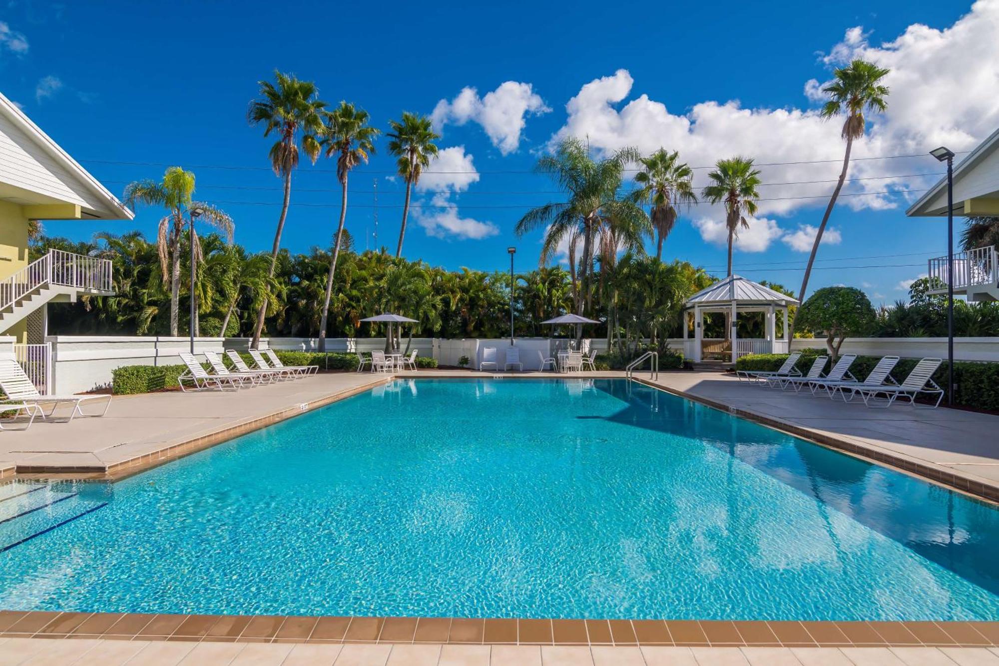 Best Western Port St. Lucie Hotel Exterior photo