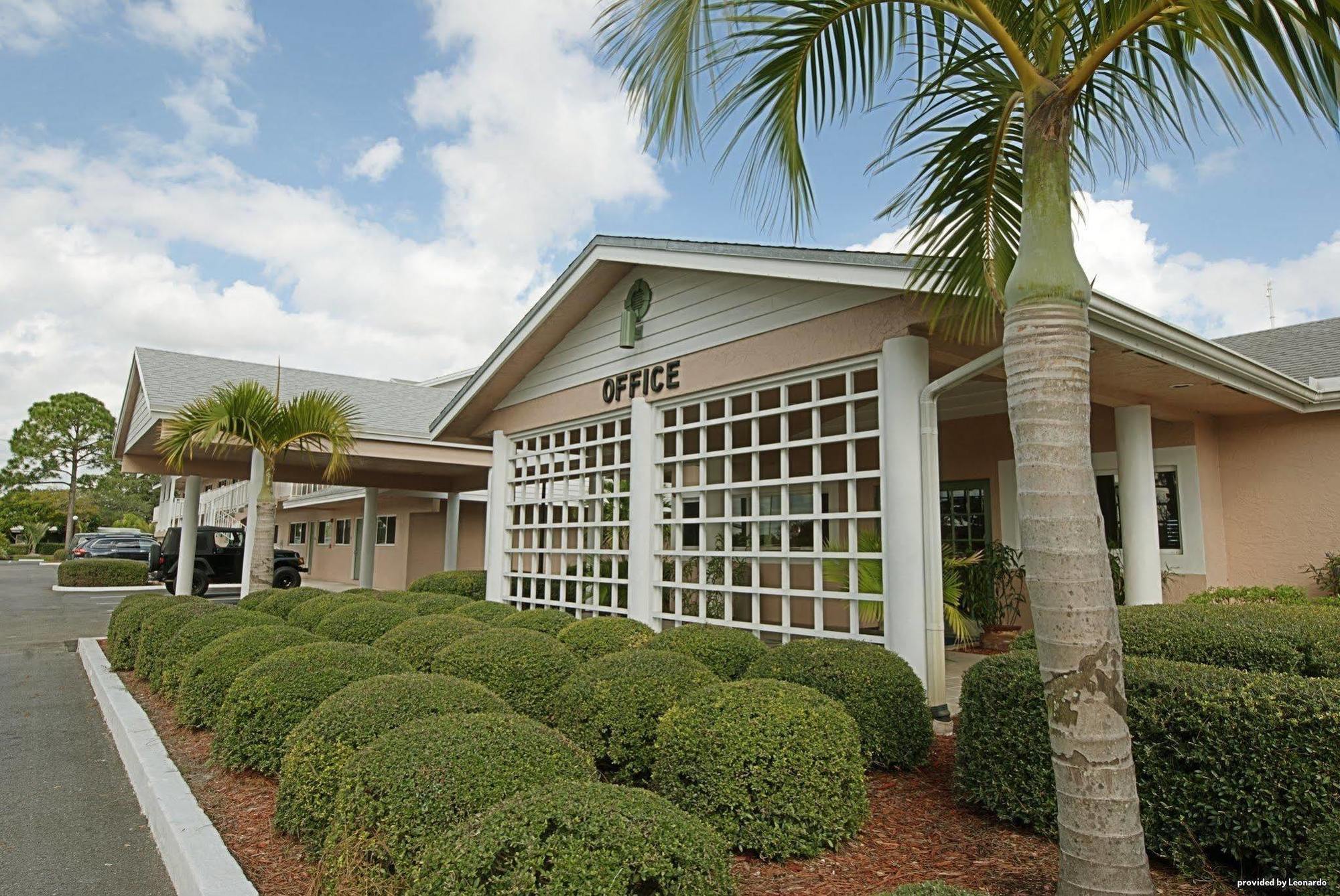 Best Western Port St. Lucie Hotel Exterior photo