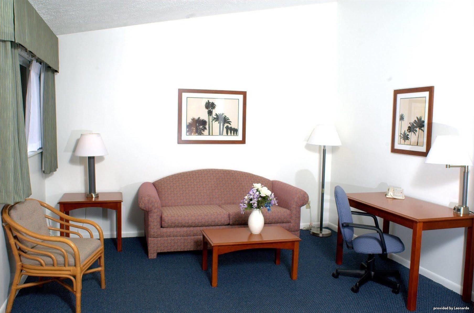 Best Western Port St. Lucie Hotel Room photo